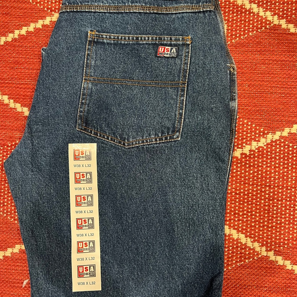 NWT USA works blue jeans size 38x32